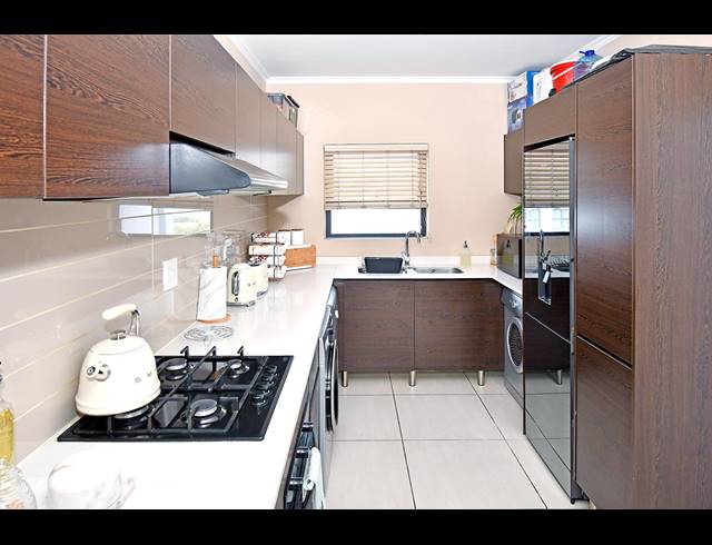 2 BEDROOM APARTMENT FOR SALE IN GREENSTONE HILL
